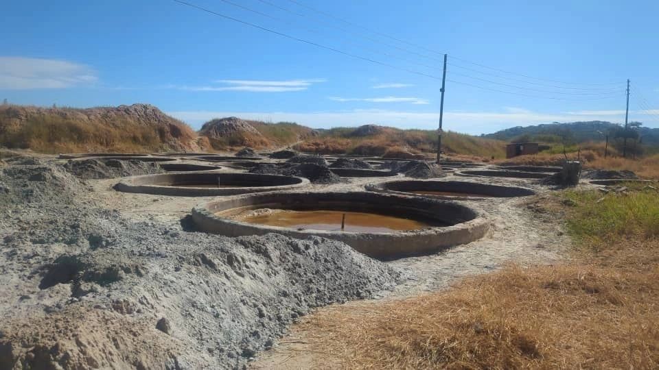 Vat leach ponds at the Shangwe processing site